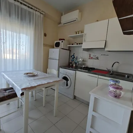 L11 - Grazioso Bilocale Con Terrazzo Vista Mare Numana