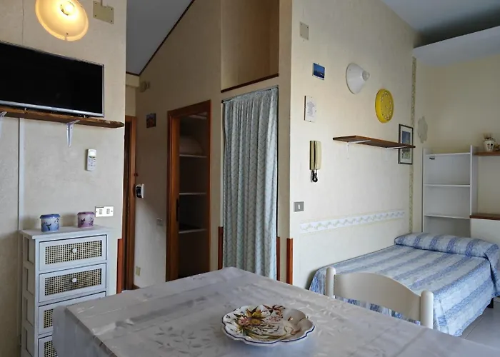 L11 - Grazioso Bilocale Con Terrazzo Vista Mare 아파트